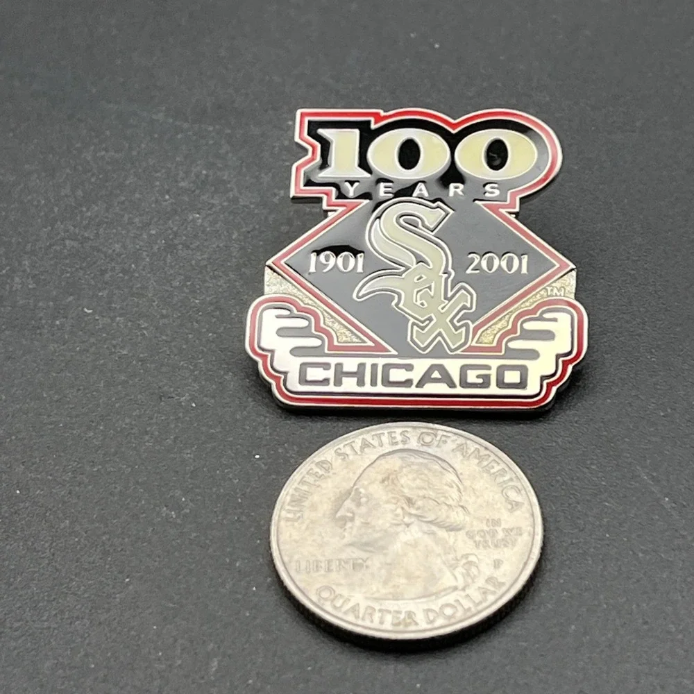 MLB Baseball Chicago White Sox 100‎ Years Lapel Hat Pin